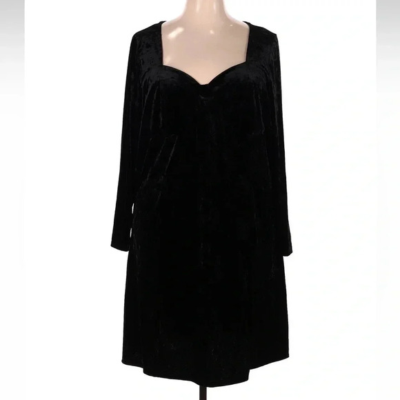 And Now This Black Velvet Long Sleeve Cocktail Party Dress Plus Size 4X NWT - Picture 2 of 4